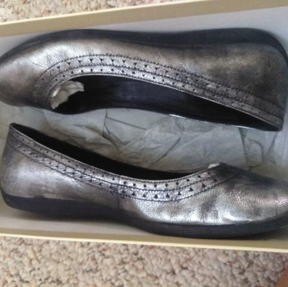 Heels - Picture 9 of 9